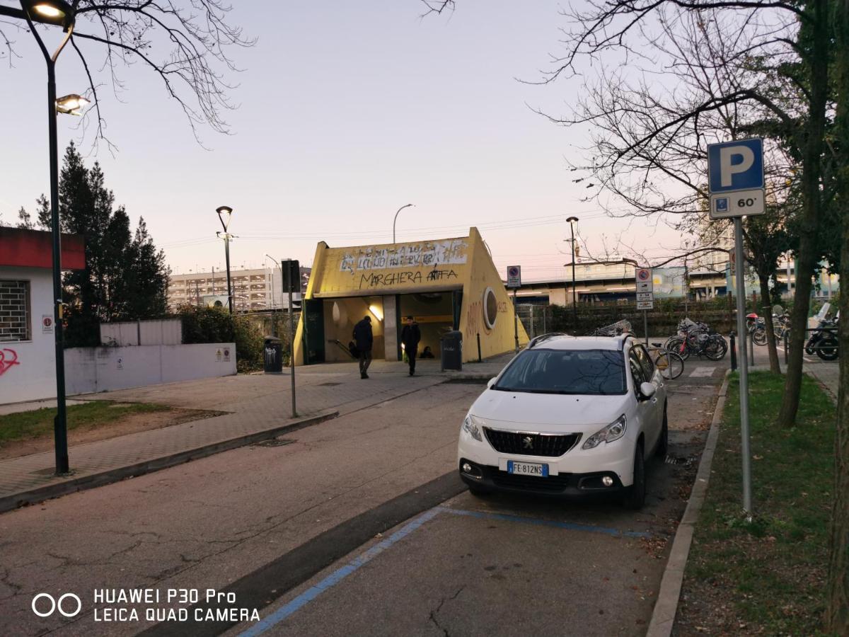 Venice Mestre Station Apartment マルゲーラ エクステリア 写真