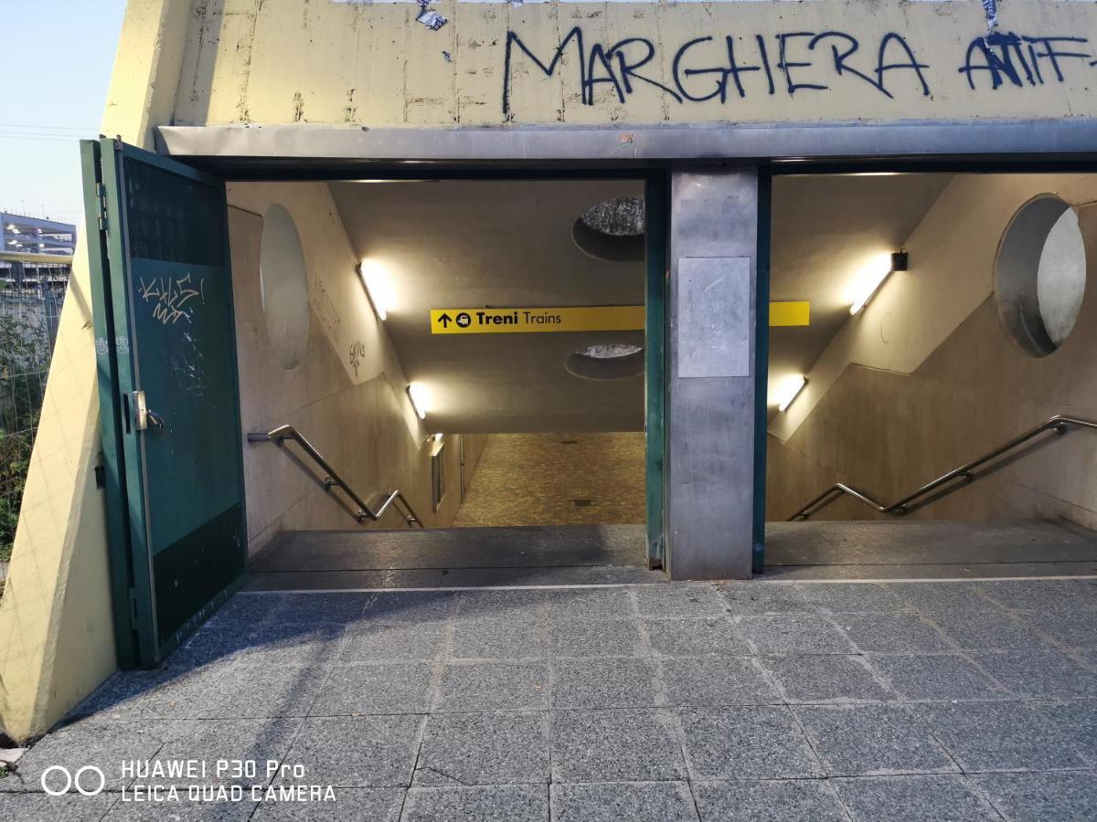 Venice Mestre Station Apartment マルゲーラ エクステリア 写真