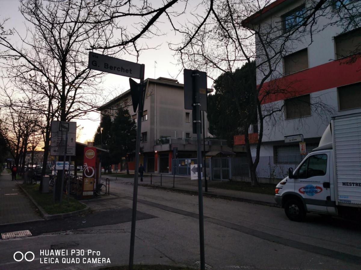 Venice Mestre Station Apartment マルゲーラ エクステリア 写真